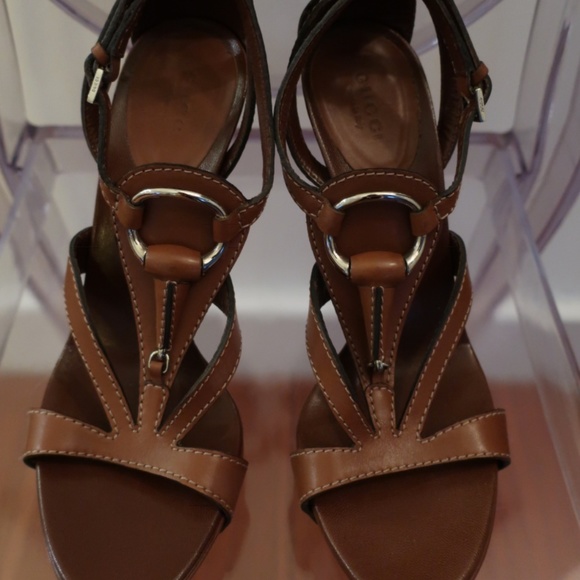Gucci Horse-bit Sandals - Never worn outside!! - Picture 1 of 6